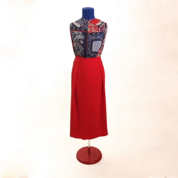 Tessuto Georgette a fantasia abbinato a tessuto Crepe morbido tinta unita