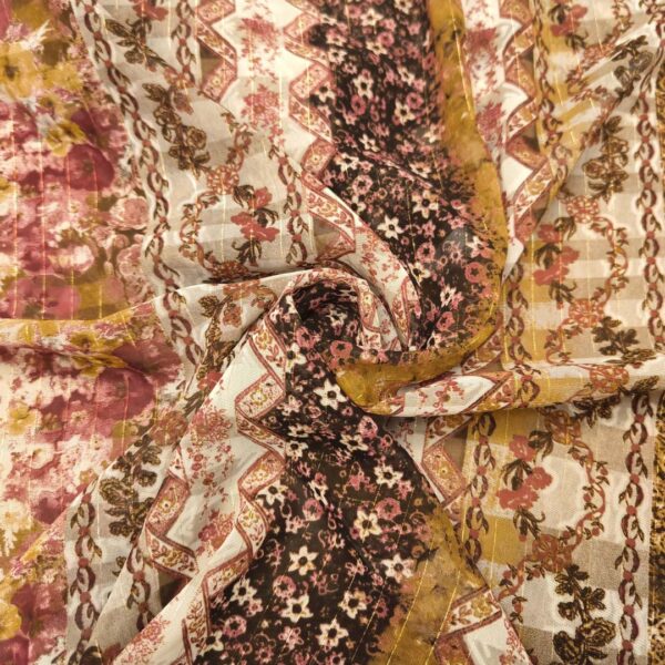 Tessuto Chiffon a fantasia con filo lurex motivo etnico coccio - amaranto - panna