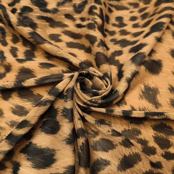 Tessuto Chiffon a fantasia con filo lurex motivo animalier tabacco - nero