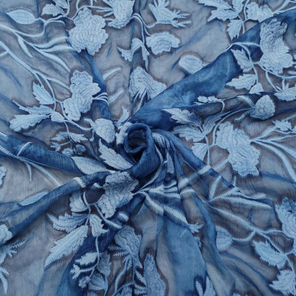 Tessuto Chiffon devorè in seta pura motivo floreale carta da zucchero - celeste