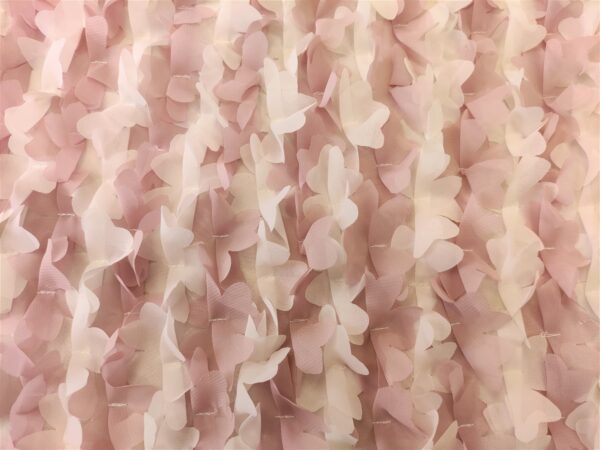 Tessuto chiffon ricamato con fiori in 3D rosa - bianco