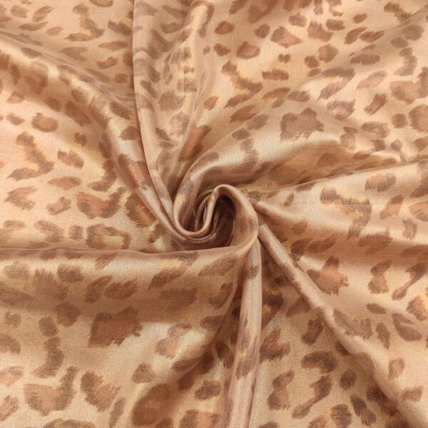 Tessuto Chiffon spalmato a fantasia motivo animalier rosa antico  - marrone