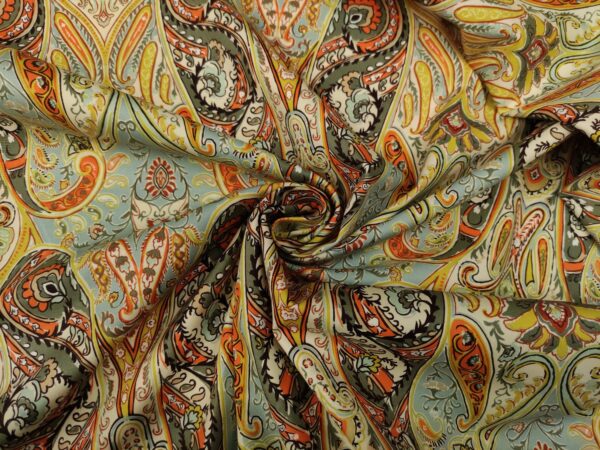 Tessuto Cotone a fantasia motivo floreale cashmere verde - giallo