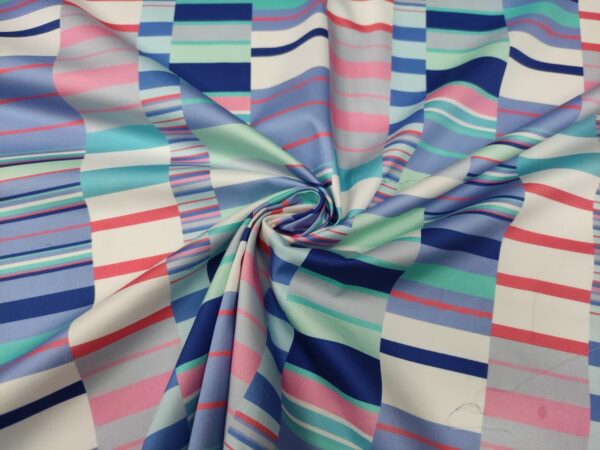 Tessuto Cotone a fantasia motivo geometrico