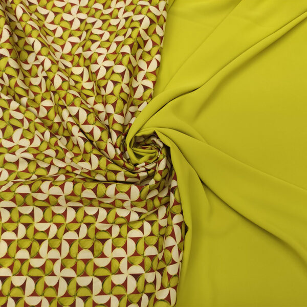 Tessuto Popeline di Cotone a fantasia abbinato a Tessuto Crepe de chine verde acido
