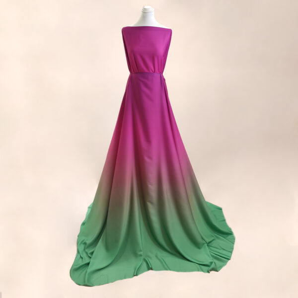 Tessuto Crepe a fantasia motivo sfumato fucsia - verde