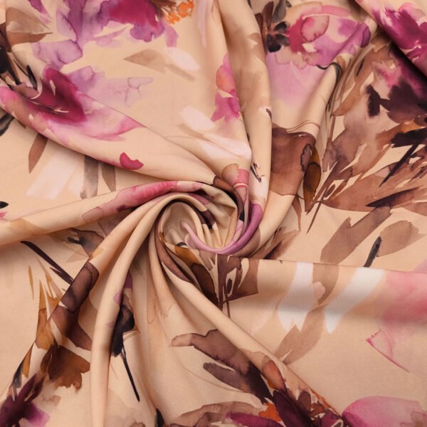Tessuto Crepe elasticizzato a fantasia motivo floreale rosa cipria - amaranto - nocciola