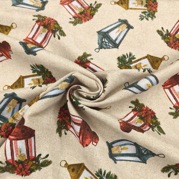 Tessuto Misto Cotone per arredo natalizio lurex a fantasia con lanterne oro - carta da zucchero - bordeaux - verde