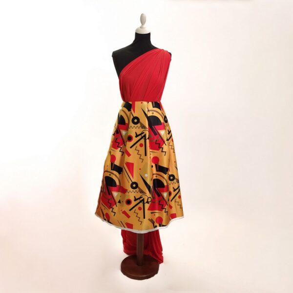 Tessuto Duchesse a fantasia abbinato a Tessuto Crepe de chine tinta unita