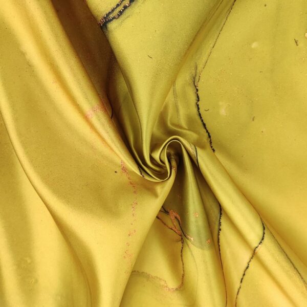 Tessuto Duchesse a fantasia motivo astratto ocra - giallo