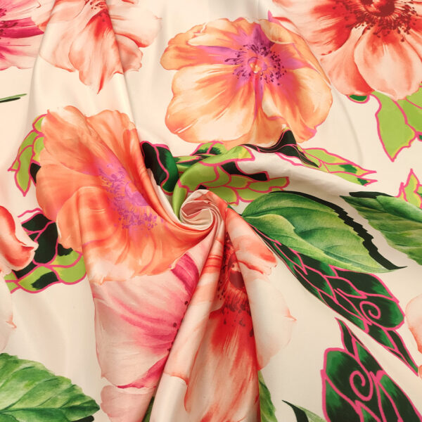 Tessuto Duchesse a fantasia motivo floreale bianco - verde - pesco - nero