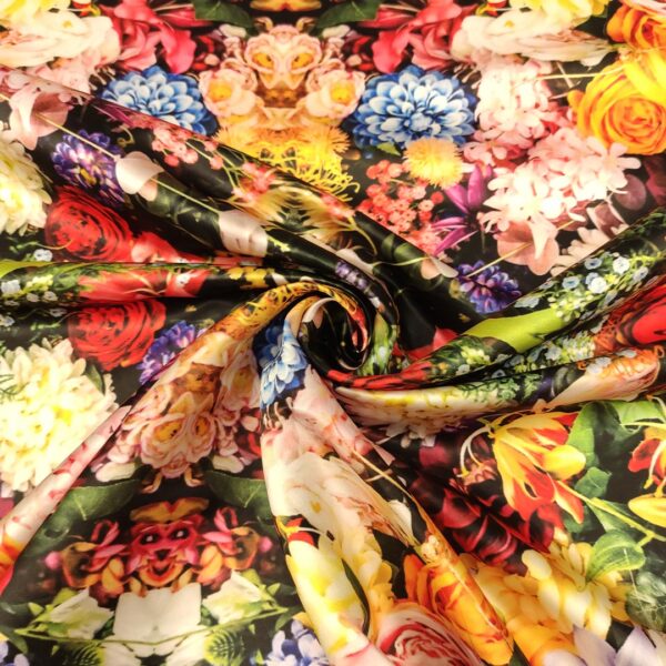 Tessuto duchesse a fantasia motivo floreale nero - rosso - ocra