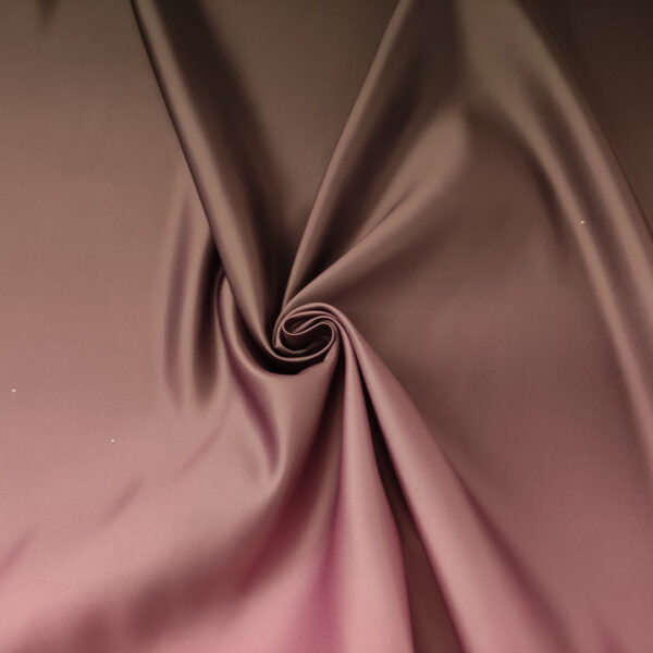 Tessuto Duchesse a fantasia motivo sfumato nero - glicine