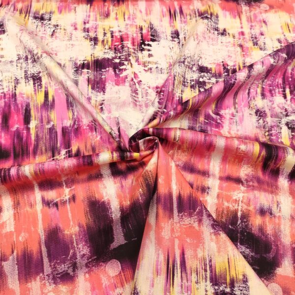 Tessuto Gabardine di Cotone a fantasia motivo astratto corallo - viola - bianco