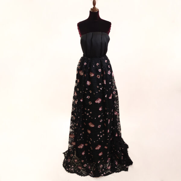 Tessuto Pizzo Macramè motivo floreale nero - rosa - bordeaux