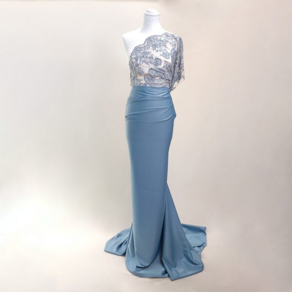 Tessuto tulle mano seta ricamato con perle motivo floreale carta da zucchero abbinato a Tessuto Duchesse elasticizzato