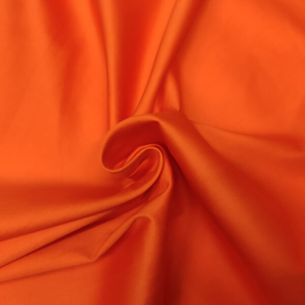Tessuto Rasatello di cotone in tinta unita arancione