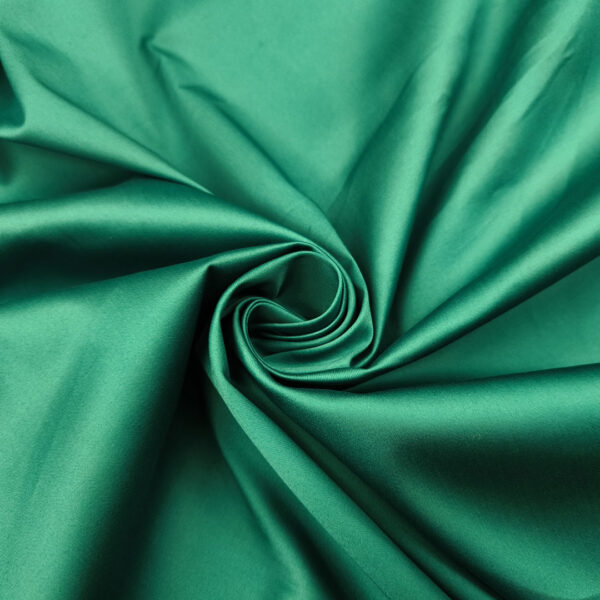 Tessuto Rasatello di cotone in tinta unita verde smeraldo