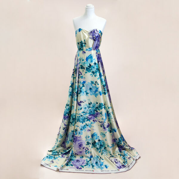 Tessuto Satin a fantasia motivo floreale panna - turchese - lilla