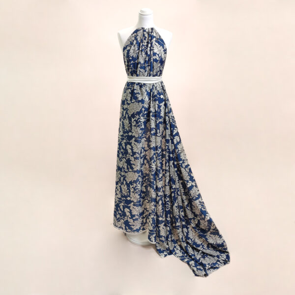 Tessuto Satin a fantasia motivo floreale blu navy - panna