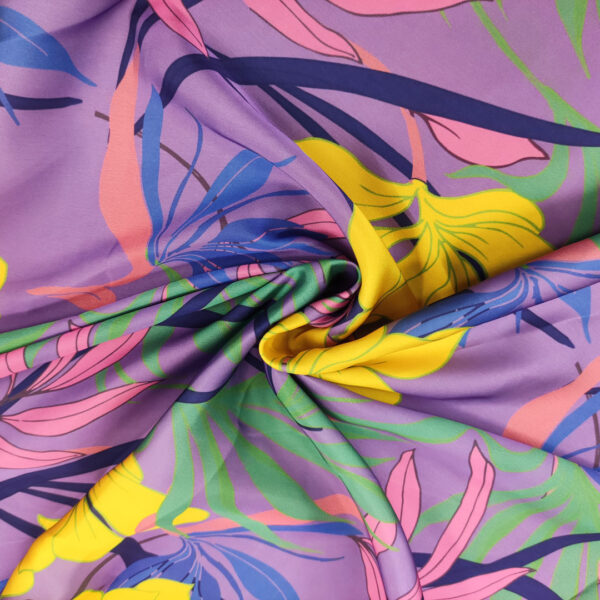 Tessuto Satin a fantasia motivo floreale giallo - verde - viola