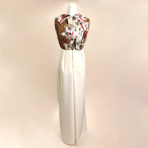 Tessuto Satin a Fantasia abbinato a Tessuto Crepe morbido autunnale panna