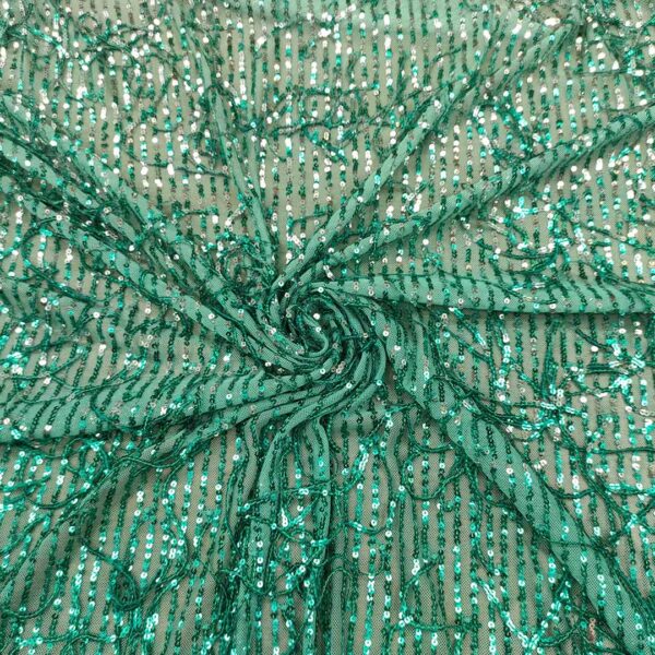 Tessuto Tulle Elasticizzato Ricamato con paillettes a frange motivo sfumato acquamarina - verde smeraldo