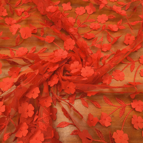 Tessuto Tulle ricamato con fiori 3d tinta unita rosso