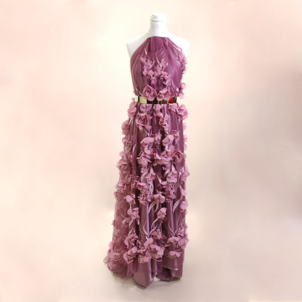 Tessuto Tulle mano seta ricamato con fiori in 3D malva