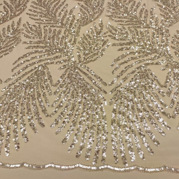 Tessuto Tulle mano seta ricamato con paillettes e con perline motivo astratto champagne