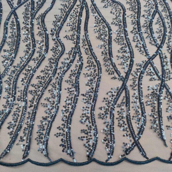 Tessuto Tulle mano seta Ricamato con paillettes e con perline motivo astratto verde ottanio