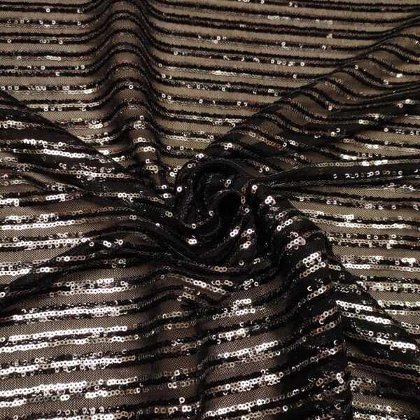 Tessuto Tulle ricamato con paillettes motivo rigato nero