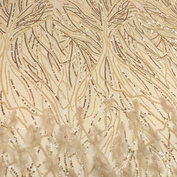 Tessuto Tulle mano seta ricamato con perline con paillettes e con piume beige - oro