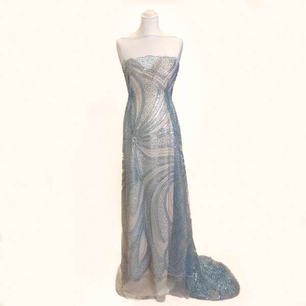 Tessuto Tulle - pizzo mano seta ricamato con pietre e con paillettes motivo astratto celeste