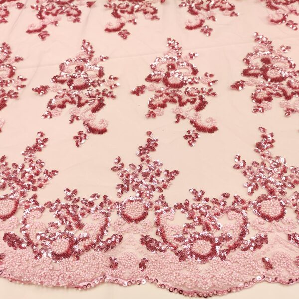 Tessuto Tulle mano seta doppio smerlo ricamato con paillettes e con perline motivo floreale rosa