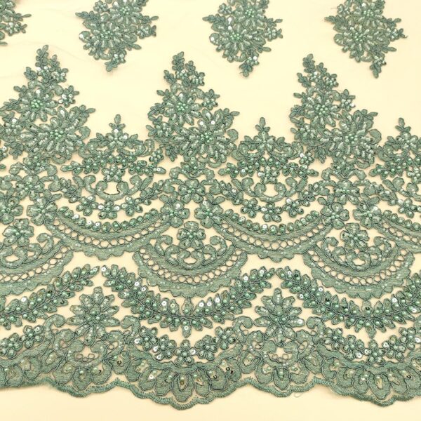 Tessuto Tulle mano seta doppio smerlo ricamato con paillettes e con perline motivo floreale barocco verde salvia