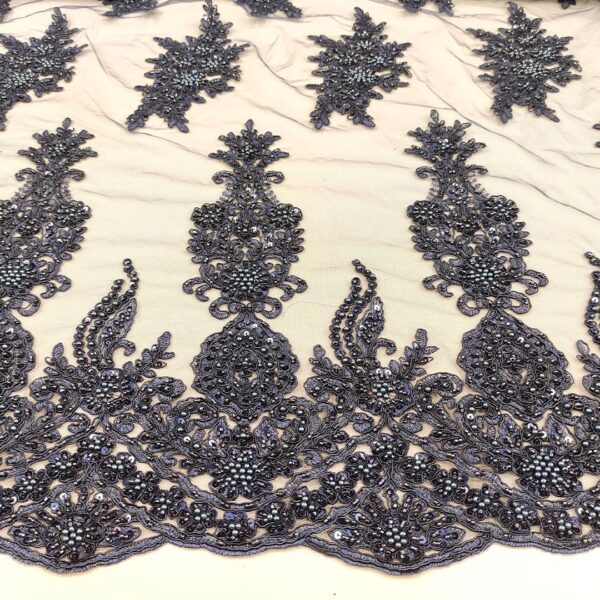 Tessuto Tulle mano seta doppio smerlo ricamato con paillettes e con perline motivo floreale arabo blu