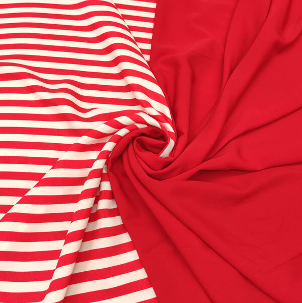 Tessuto Viscosa a fantasia abbinato a tessuto Crepe de chine in tinta unita