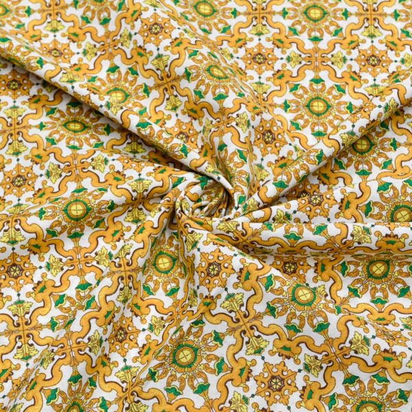 Tessuto Misto Cotone per arredamento a fantasia motivo geometrico giallo - verde - bianco