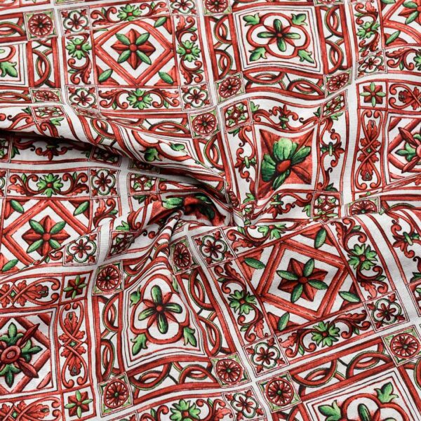 Tessuto Misto Cotone per arredamento a fantasia motivo geometrico rosso - bianco - verde