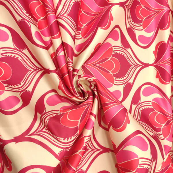 Tessuto Duchesse a fantasia motivo astratto panna - fucsia