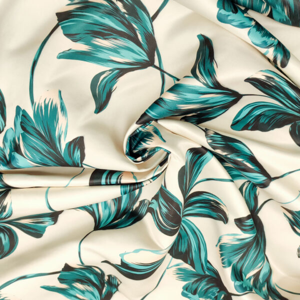 Tessuto Duchesse a fantasia motivo floreale panna - petrolio