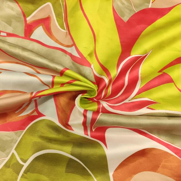 Tessuto Duchesse a fantasia motivo floreale verde - ciliegio - arancione