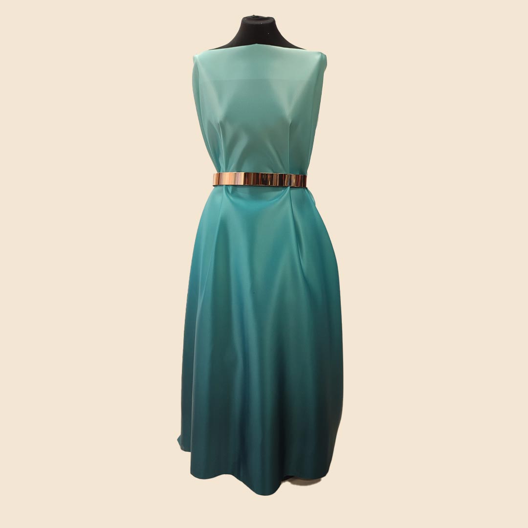 Fantastico tessuto in chiffon trasparente Ombre bicolore dal nero al bianco - OneYard