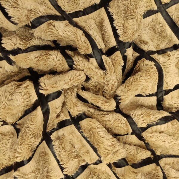 Tessuto Eco Pelliccia lavorato con ecopelle motivo rombi beige - nero