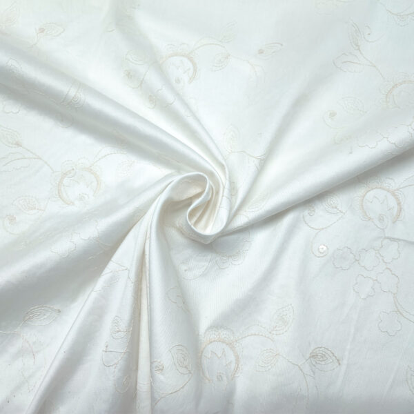 Tessuto Gabardine di cotone ricamato con paillettes bianco - panna
