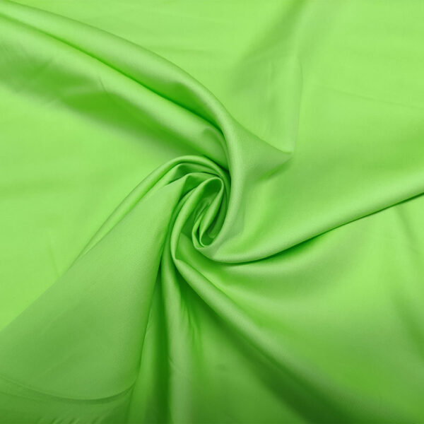 Tessuto Gabardine di cotone tinta unita mela
