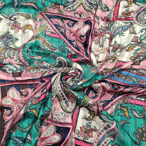 Tessuto Georgette a fantasia con filo lurex motivo floreale cashmere rosa ortensia - verde -blu
