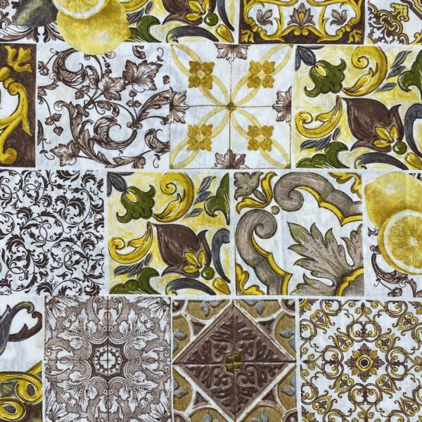 Tessuto Misto Cotone per arredo a fantasia motivo maiolica marrone - verde - giallo