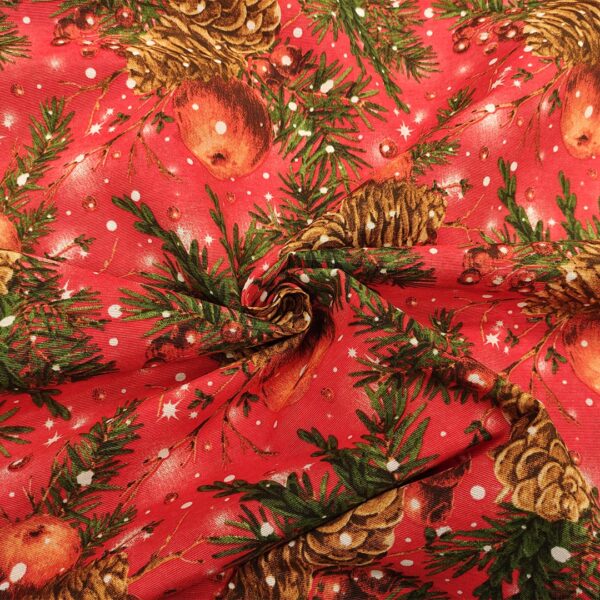 Tessuto Misto Cotone per arredo natalizio a fantasia con vischio e pigne rosso - verde - arancio